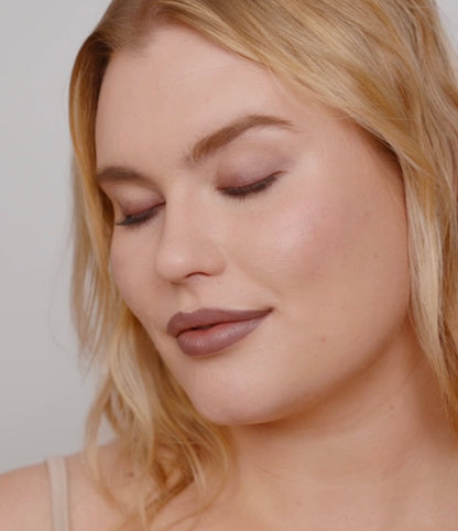 EYE/LIP MULTI-LINER: FIG