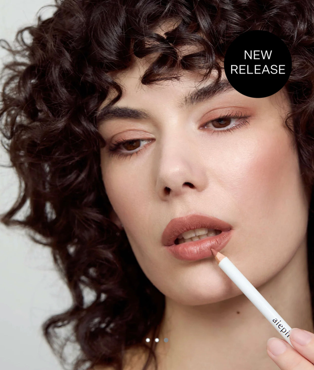 EYE/LIP MULTI-LINER: NUDE