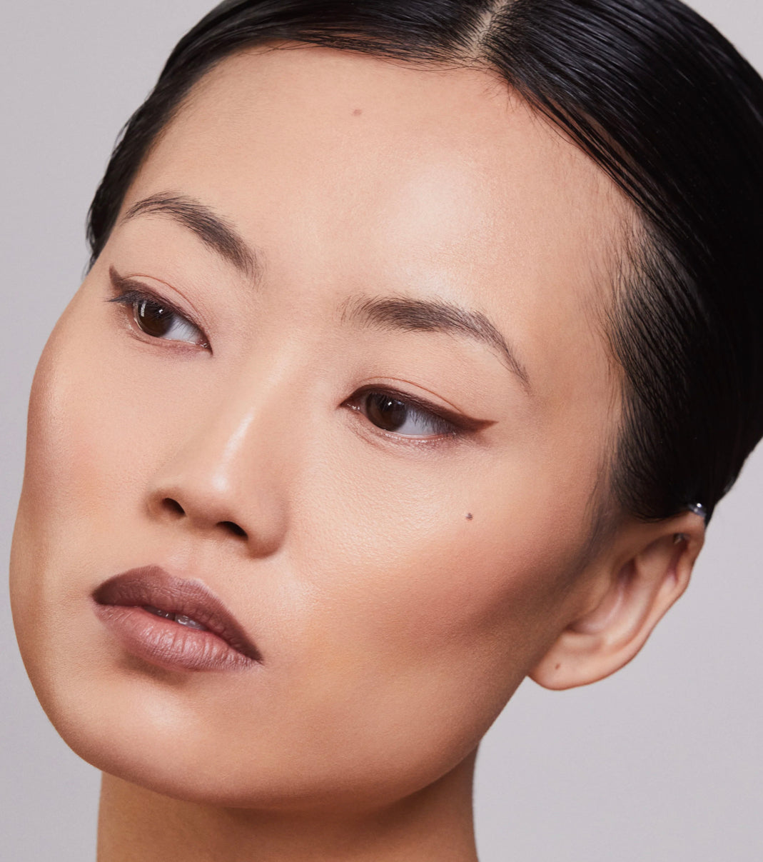 EYE/LIP MULTI-LINER: UMBER