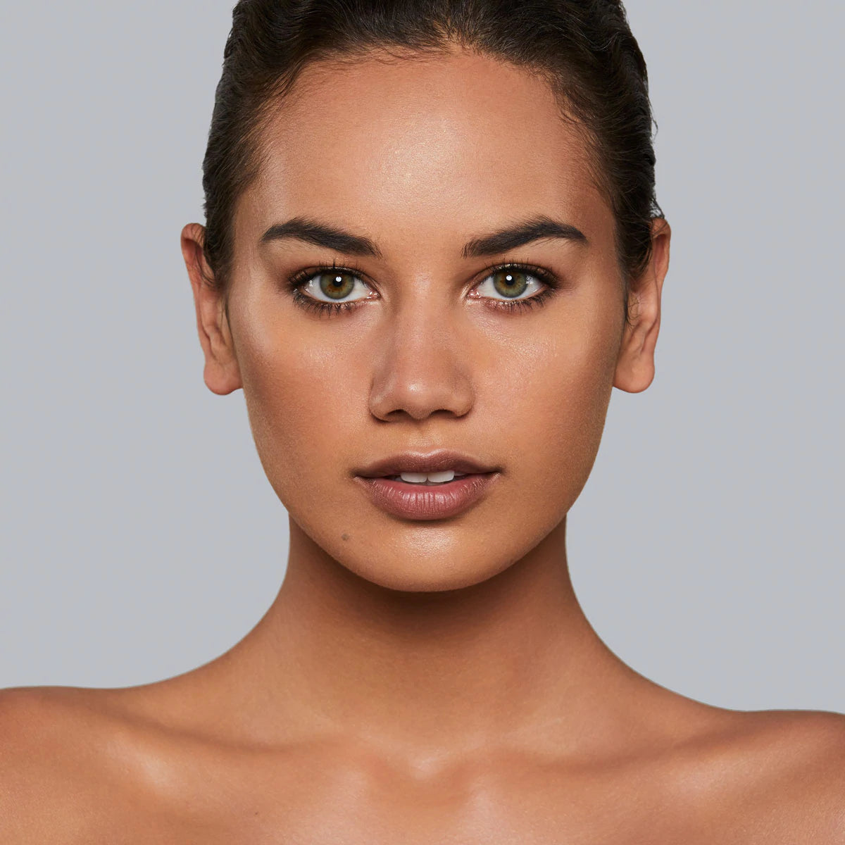 Concealer / Foundation - "4.0"